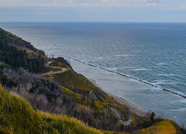 Tour Urbino and Pesaro: the art and nature of Marche region