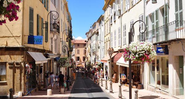Antibes and Cannes - Image 2
