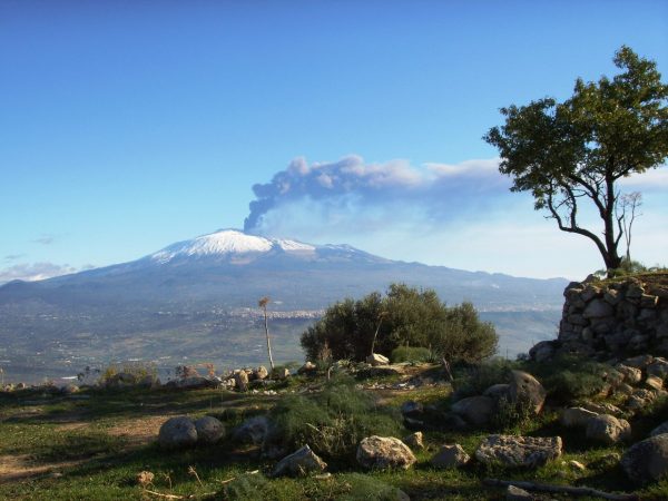 Cable railway journey to the top of Mount Etna - Image 3