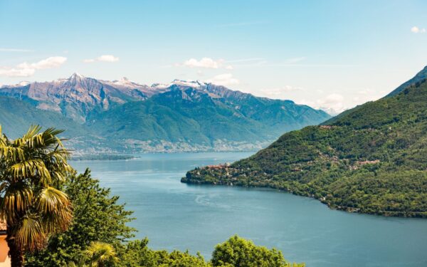 Lake Maggiore & Lake Orta: old villages & tastes