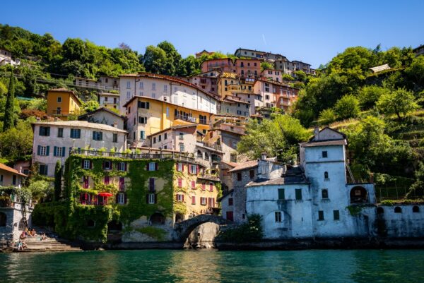 Romance and beauty on Lake Como and many Vips as neighbors - Image 3