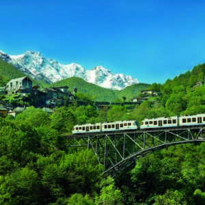 The gauge-narrow Centovalli Railway: Ladies and gentlemen get on the train, here we go!