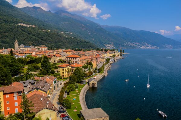 Der Lago Maggiore und der Granit des Mailänder Doms