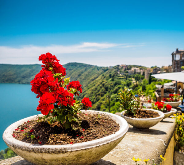 Albaner Berge und Frascati, die Stadt des guten Weins