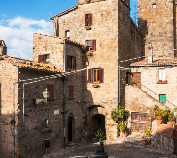 Bolsena Lake: a hidden pearl in the heart of central Italy - Image 2