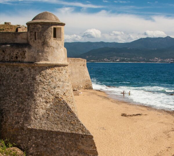 In the south of Corsica: a trip to spiralling beauties