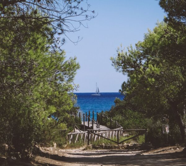 Hiking tour of Sardinia - Image 2
