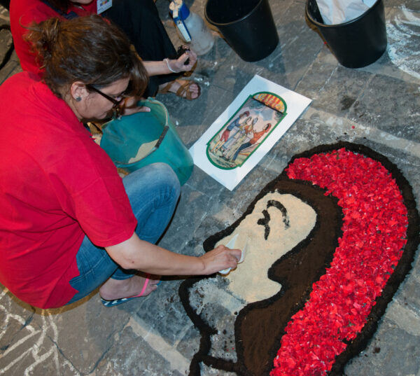 Infiorata in Noto, bunte Blüten und Barock – Bild 2