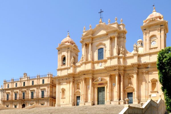 Sizilien: Zwischen Mythen, Helden und Barock